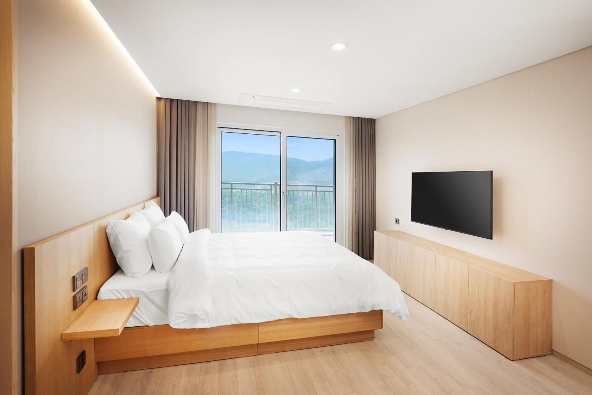 Belle Fore Resort Jeungpyeong Exterior foto