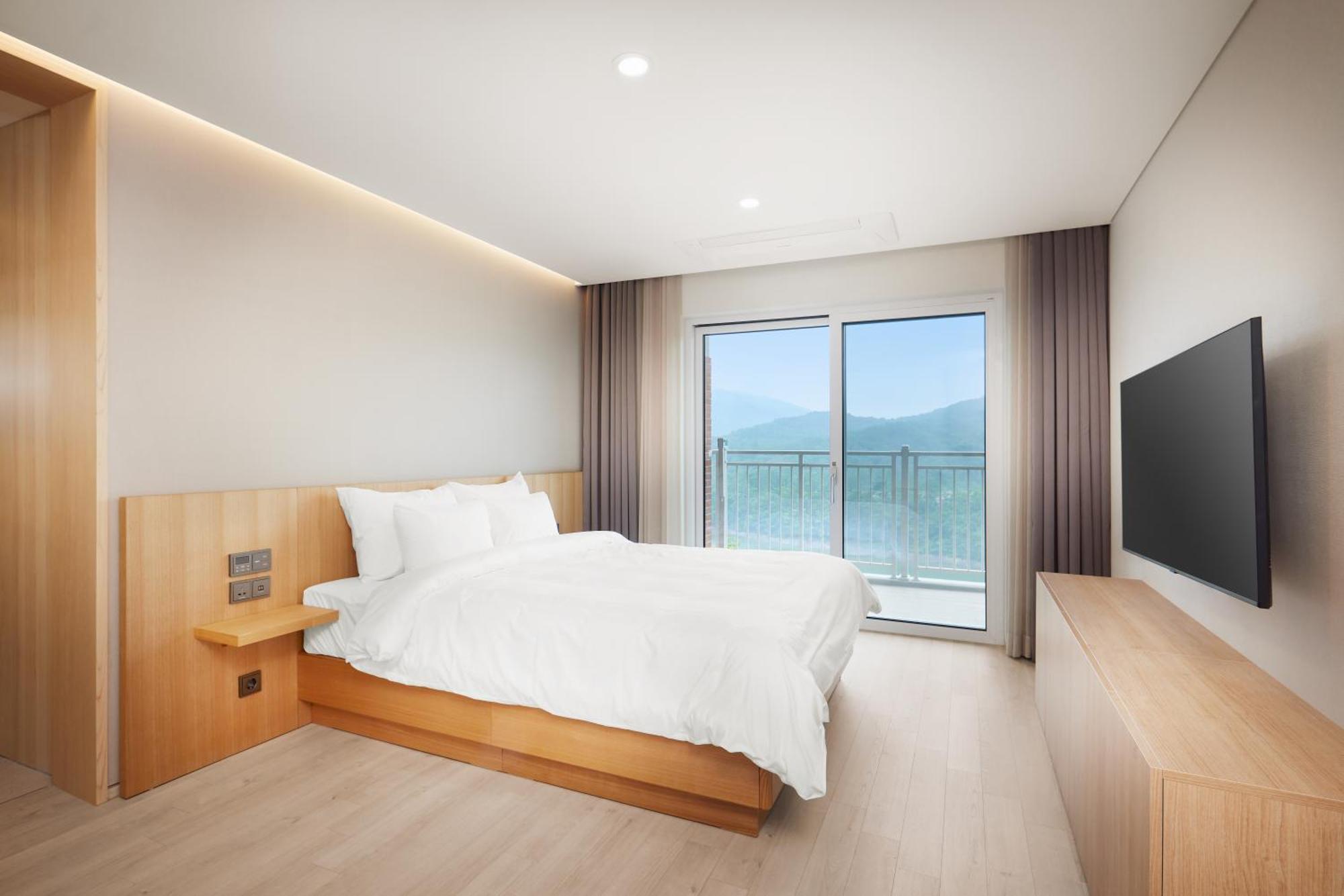 Belle Fore Resort Jeungpyeong Exterior foto